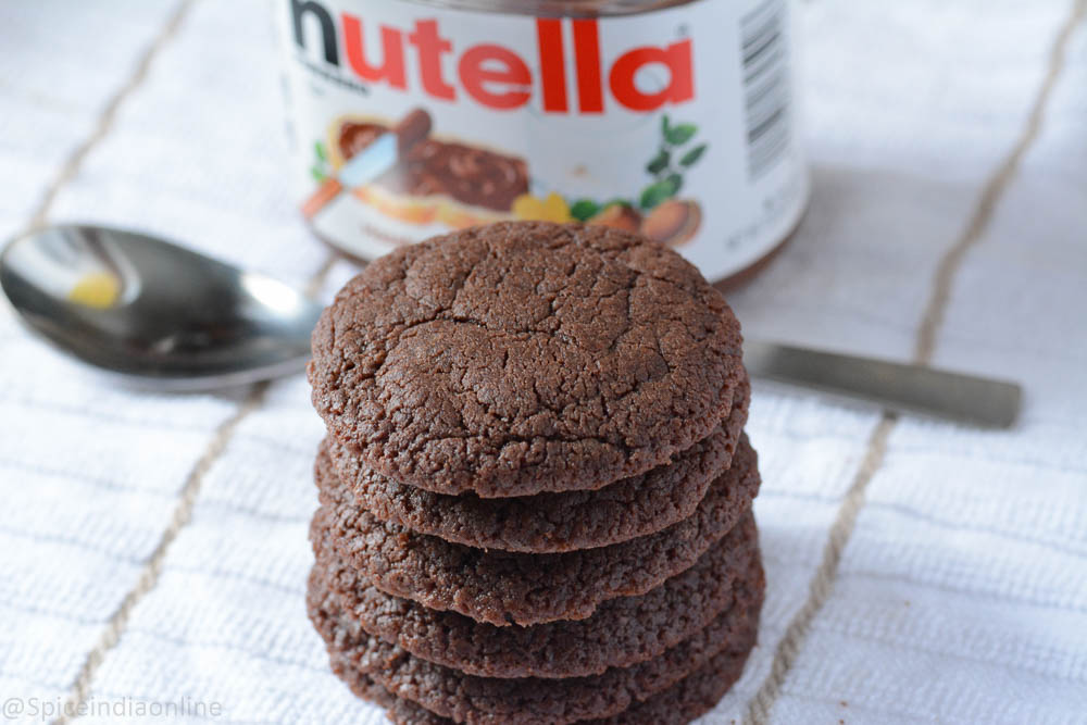 Easy 4- ingredient nutella cookies