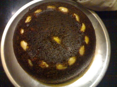 Dates and Walnut cake
