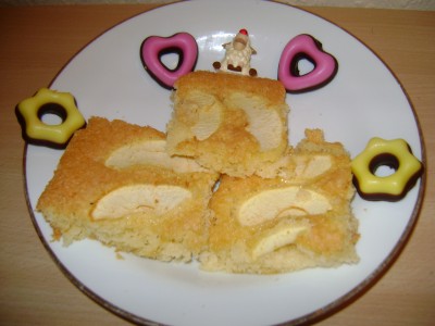 APPLE CAKE
