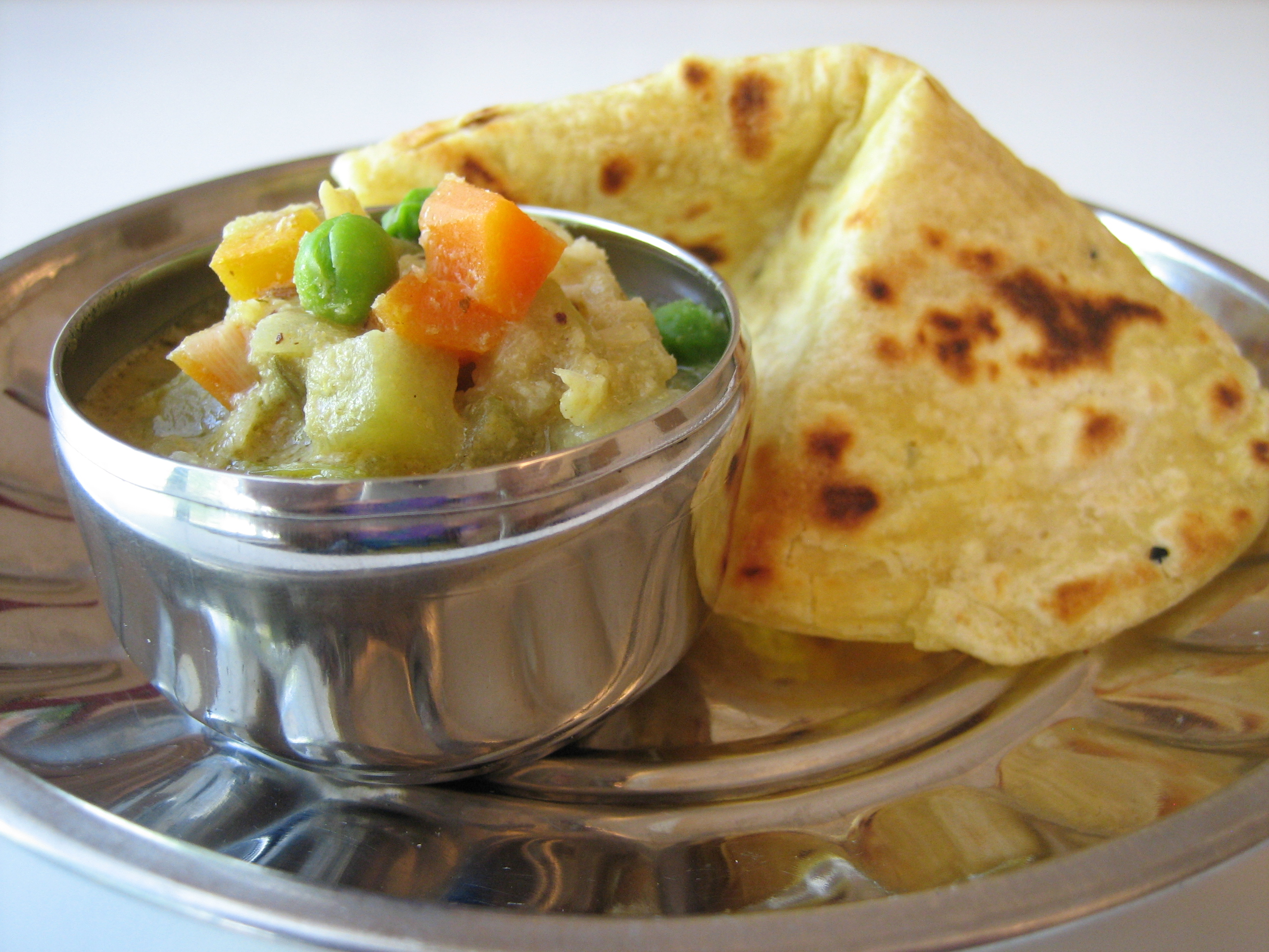 Restaurant Kurma Style tamil chapati Mixed   KURMA HOTEL for  â€“ in Vegetable kurma