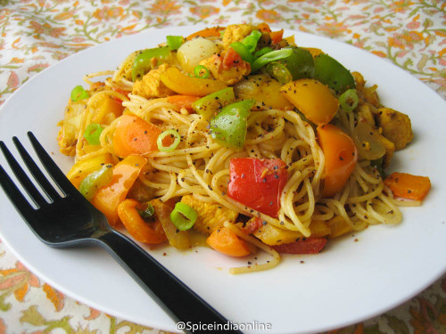 Pepper Chicken Pasta Toss - Work Lunch Ideas — Spiceindiaonline