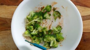 how to make air fryer broccoli