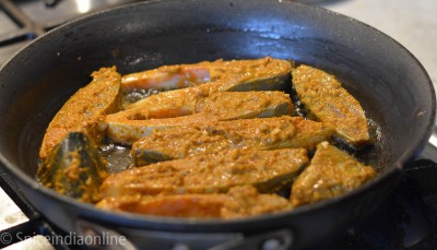 Pomfret Fry (Vavval Meen Varuval) — Spiceindiaonline