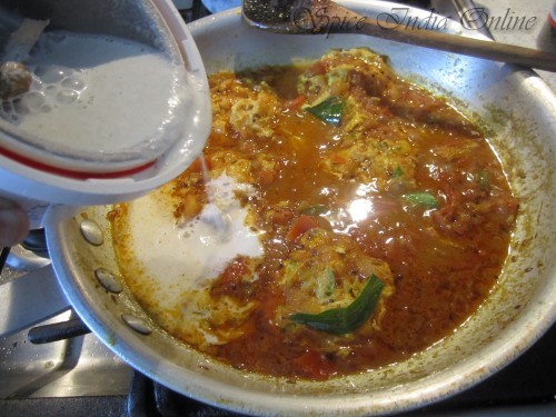 Muttai Omelette Kuzhambu — Spiceindiaonline